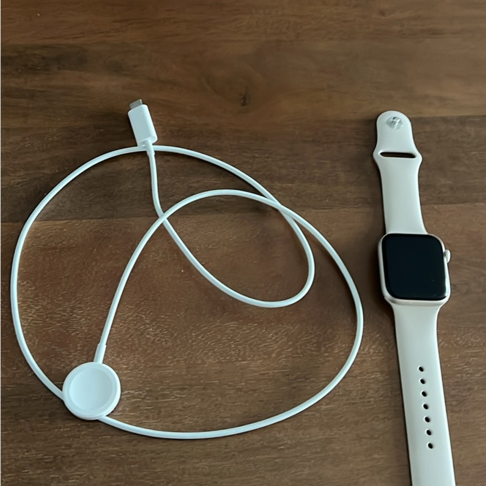 Apple 🍎 Smartwatch SE series 2 cellular + GPS